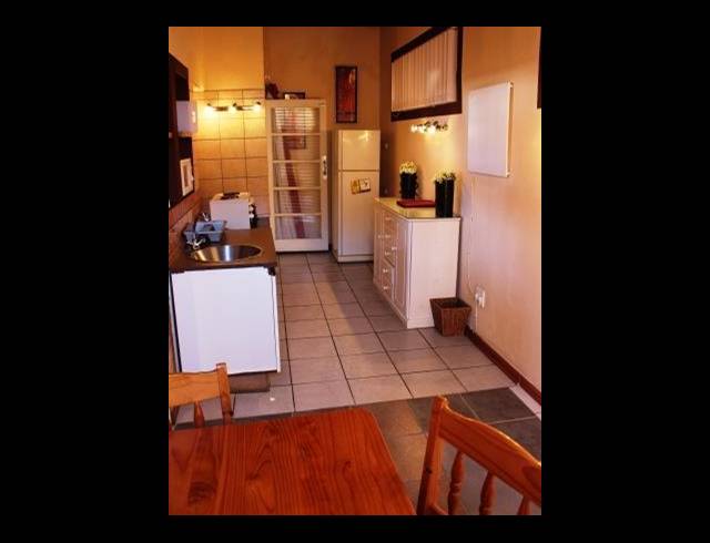 BUSINESS PROPERTY TO RENT IN EDENVALE